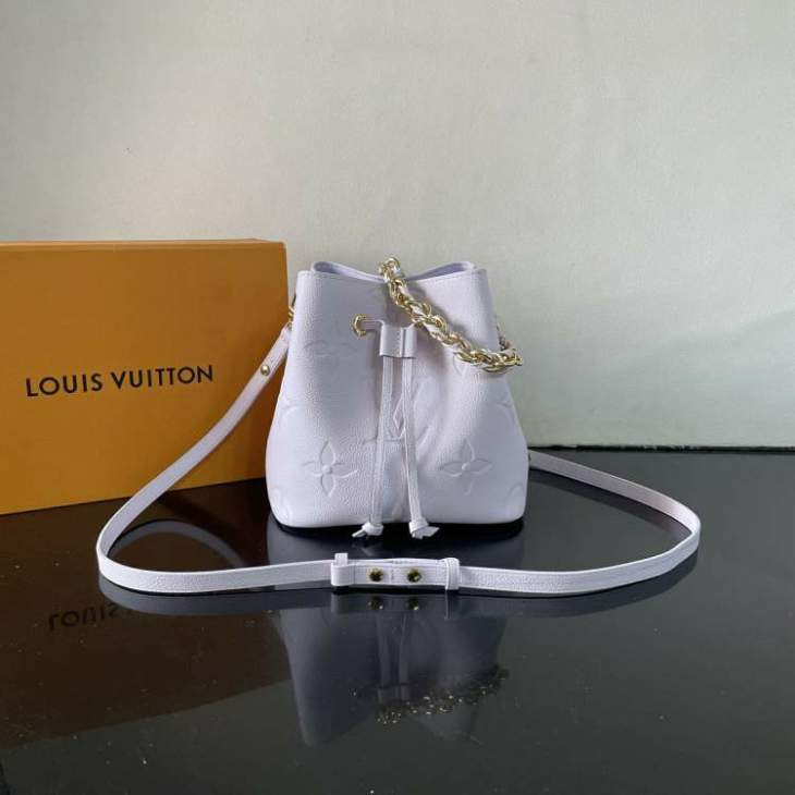 Picture of Louis Vuitton Handbags _SKUfw205456965fw